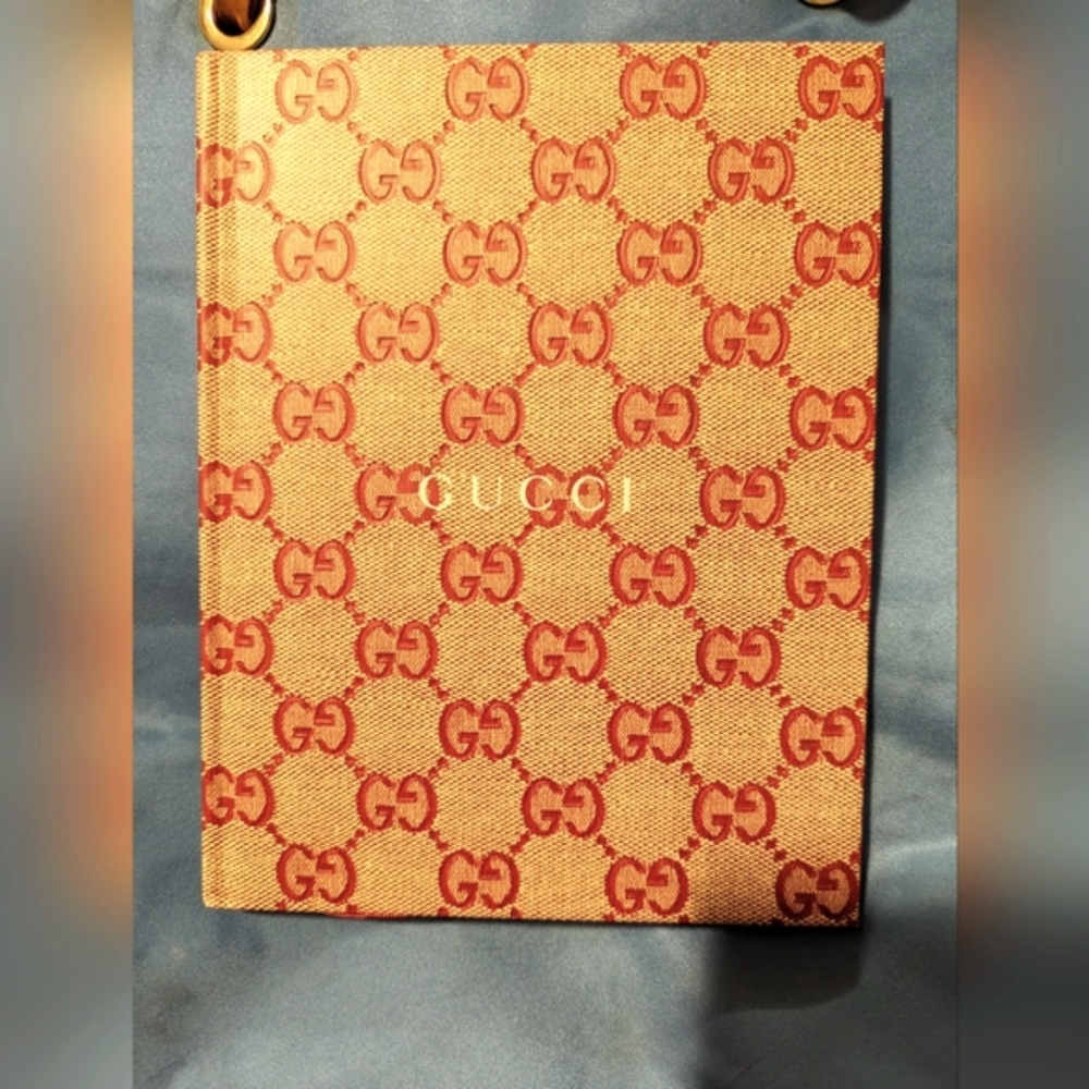 Gucci scrapbook - New